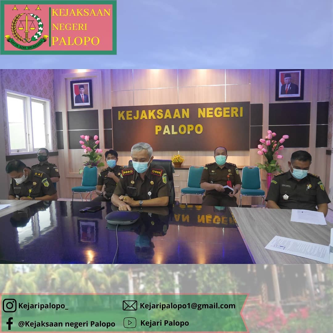 Rabu 14 April 2021bertempat di ruang Vicon lantai 2 Kantor Kejaksaan Negeri Palopo, Kepala Kejaksaan Negeri Palopo Bapak Agus Riyanto, SH, Kasubagbin Ahmad Sulhan, SH, Kasi Intelijen Heru Rustanto, SH, Kasi Pidum Yanuar Fihawiano, SH, Kasi Datun Anton Sulaiman, SH dan Kasi BB Gerei Sambine, SH, MH mengikuti kunjungan virtual Jaksa Agung RI dalam rangka evaluasi kinerja.
